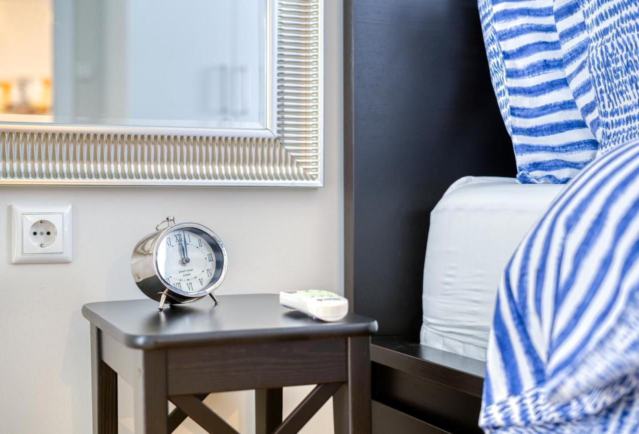 Lovely Sunlit Central Athens 2 Bedroom 2 Bathroom Condo Extérieur photo